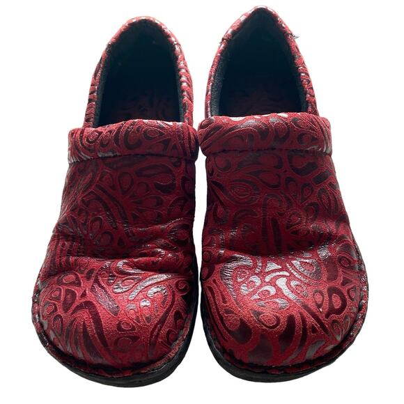Women's BOC Size 7 Red Leather Pattern Clogs Comfort Shoes Festival Boho Hippie - Picture 8 of 8